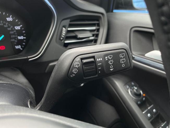Ford Focus Photo 30