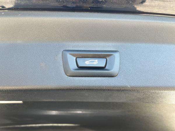 BMW X3 Photo autoimg-f12cfc907053696eb2ad9e07cecd867237581af5.jpg