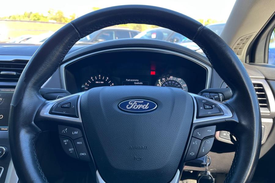 Ford Mondeo Photo autoimg-f12dfa673bf64567e8ae7241b34711d5caaaec97.jpg