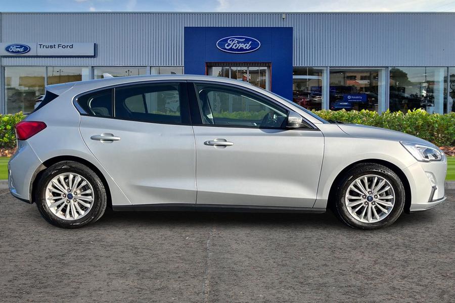 Ford FOCUS Photo autoimg-f12e768460dcd4e02eb75f6fd3ba984499bcd247.jpg