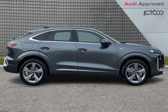 Audi Q3 Photo 4