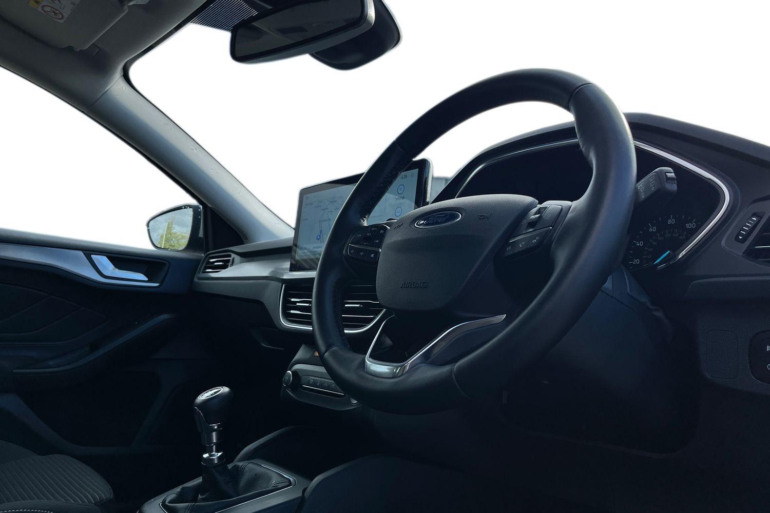 Ford Focus Photo 8