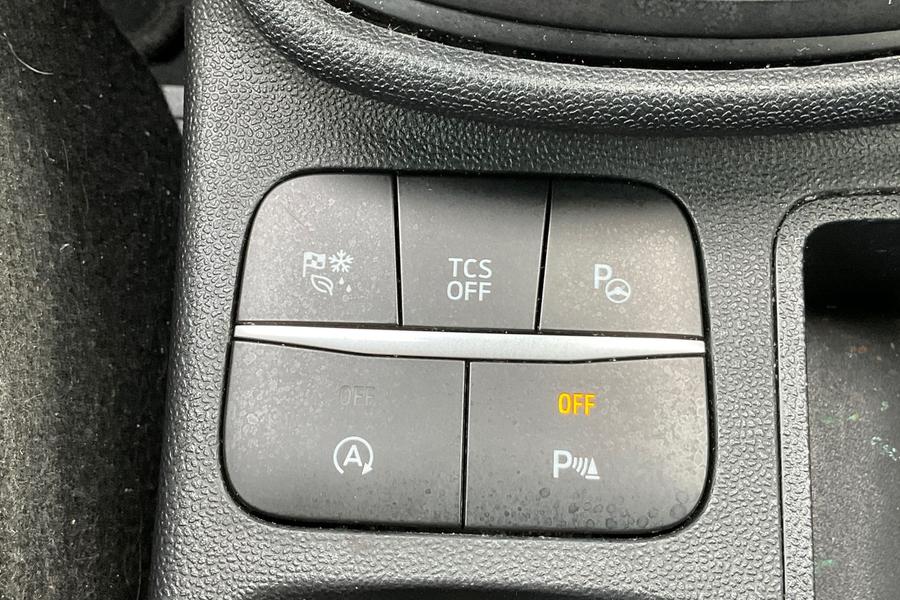 Ford FIESTA Photo autoimg-f1336648236b3abb0f09434546267a86f2d3721c.jpg