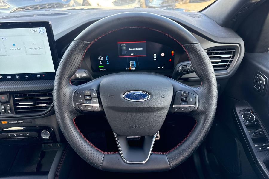 Ford KUGA Photo autoimg-f134e9aecb1989992d12e07e965692a7c97137bc.jpg