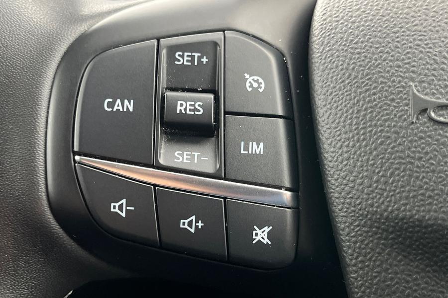 Ford FIESTA Photo autoimg-f137c75bd20f93e313723cbb62d4714ef8b17079.jpg