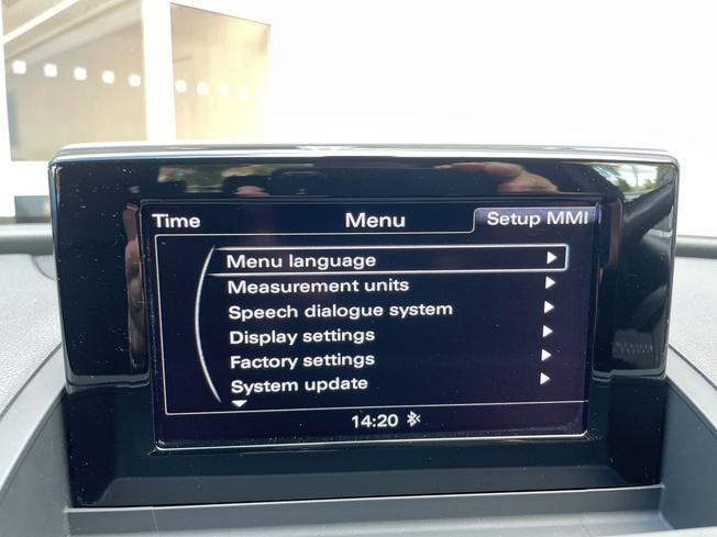AUDI Q3 Photo 48