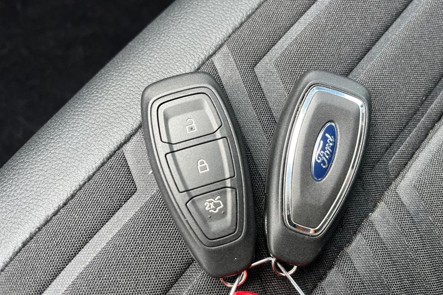 Ford PUMA Photo autoimg-f13c63926784affc54669327b634565b25fe0c8f.jpg
