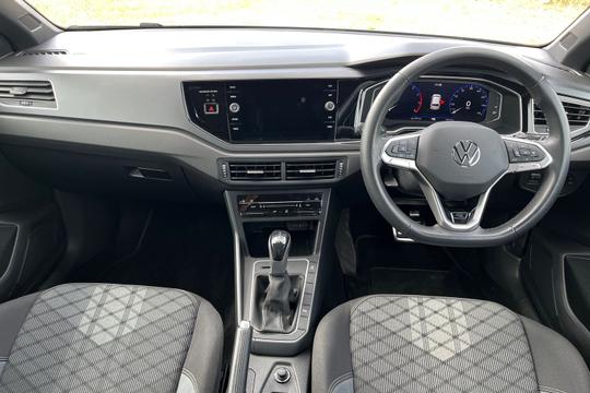 Volkswagen Polo Photo autoimg-f13d79f5e4eb98dab1978ab103cb7db86ad43629.jpg