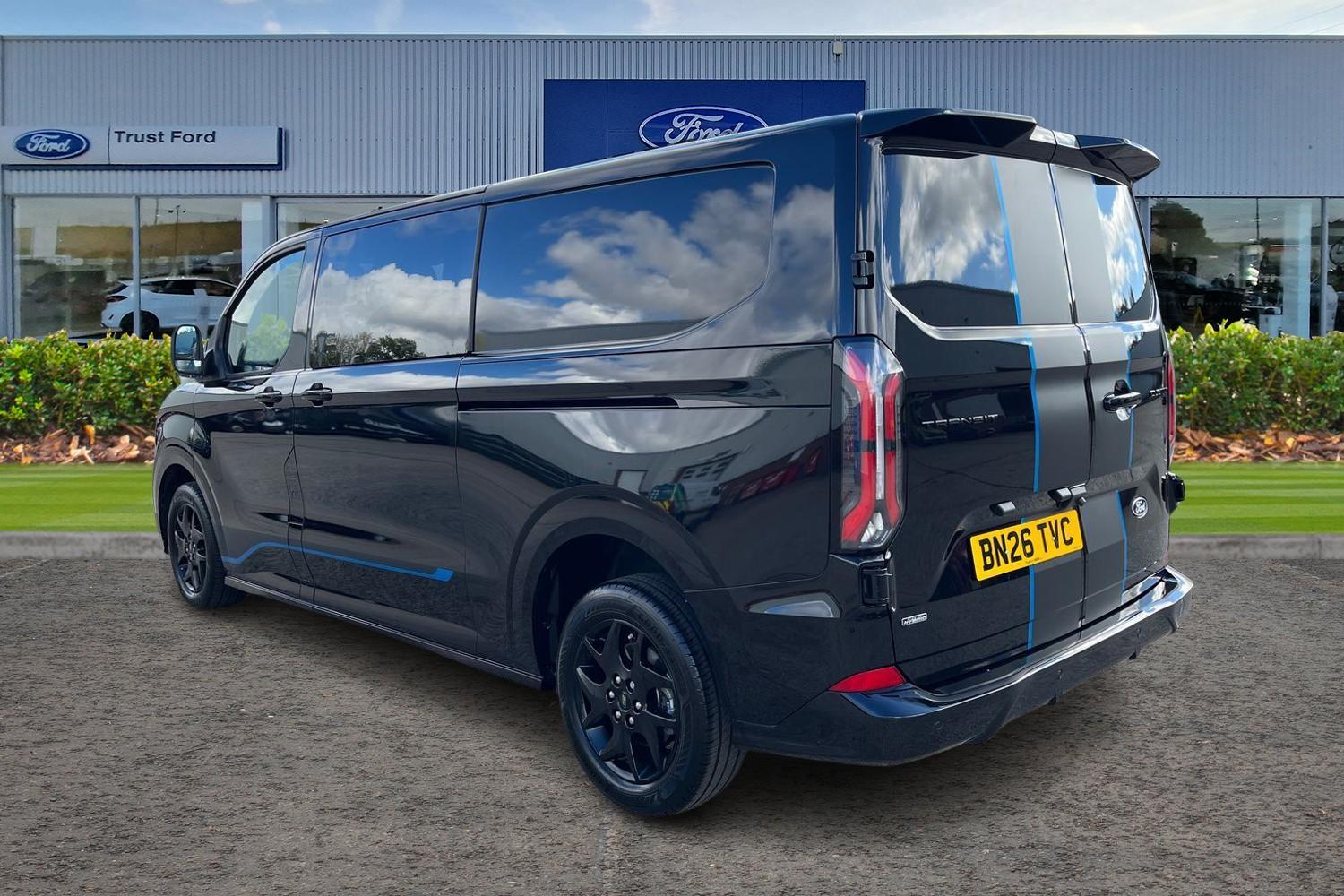 Ford TRANSIT CUSTOM Photo 1