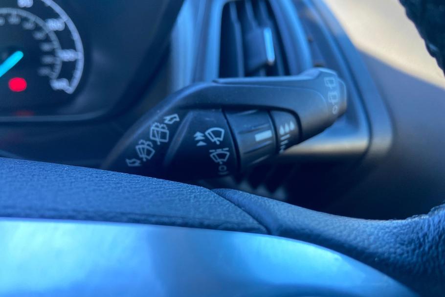 Used Ford TOURNEO CONNECT 15