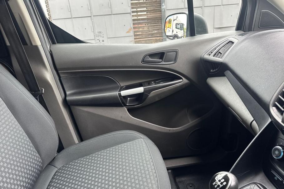Used FORD TRANSIT CONNECT BN22NXW 37