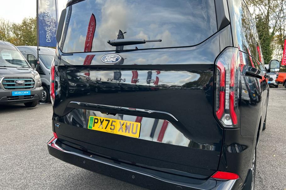 Used Ford E-TOURNEO CUSTOM 32