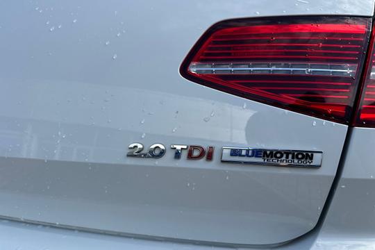 Volkswagen Passat Photo autoimg-f14ce2fb3c9fa3cda18fe0302df58eef99a1dcab.jpg