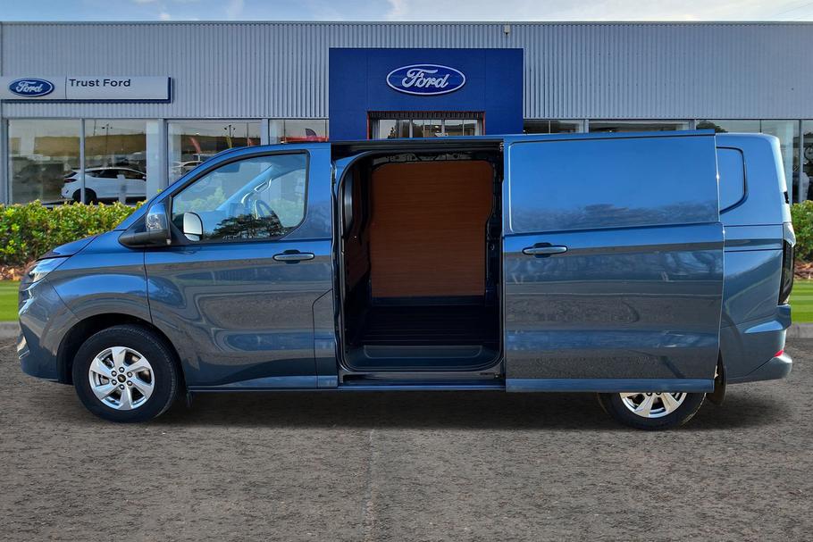 Used Ford TRANSIT CUSTOM 5