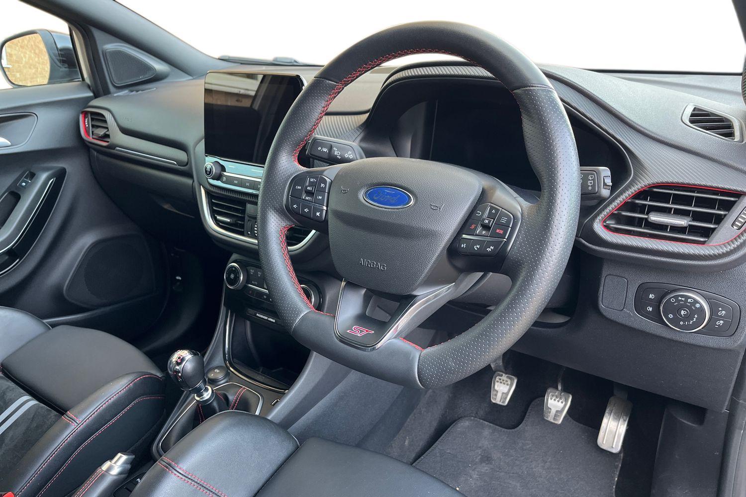 Ford PUMA Photo 8