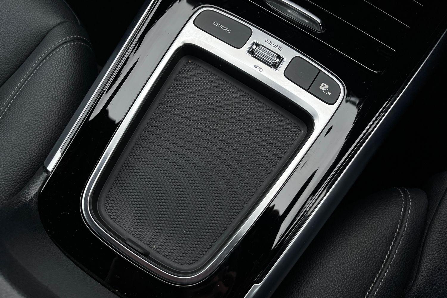 Mercedes-Benz GLA Photo 32