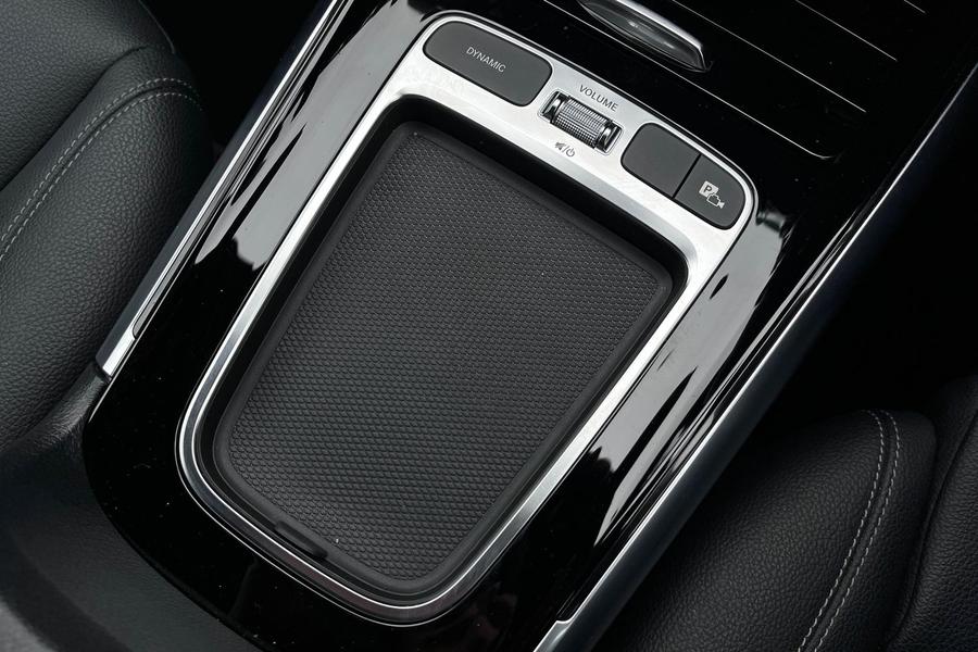 Mercedes-Benz GLA Photo autoimg-f14f73b8080afcfc13e51def646ebf40ca62bc3d.jpg