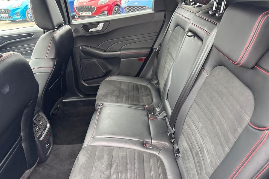 Ford KUGA Photo autoimg-f156ba12b4ab938a66e2fcf57b4ceef68d841879.jpg