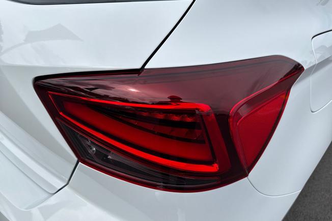 SEAT Ibiza Photo 18