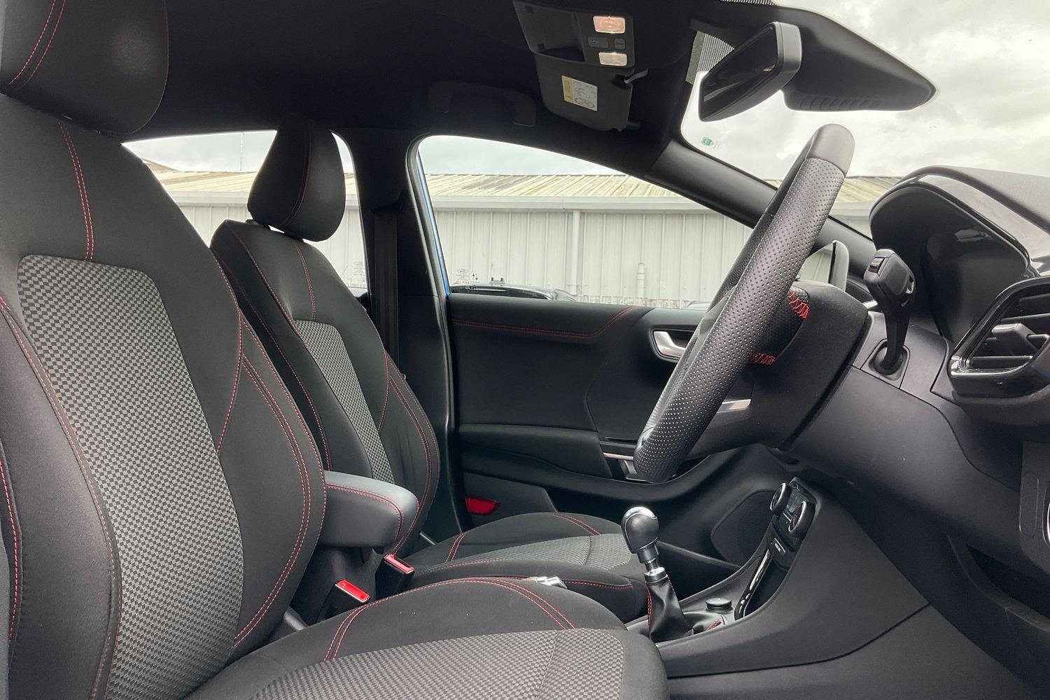 Ford PUMA Photo 16