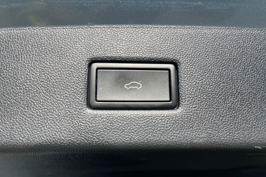 Ford Explorer Photo autoimg-f16177d3128424ee1825e561fbfef8ff5ec447ba.jpg