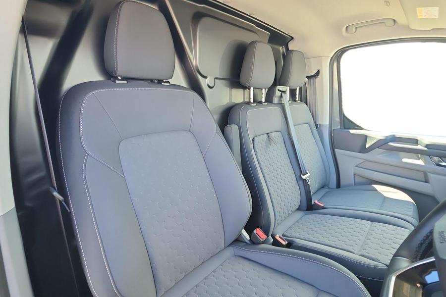 Ford Transit Custom Photo autoimg-f165df992524673cddcd7bcd1aabca107f632135.jpg