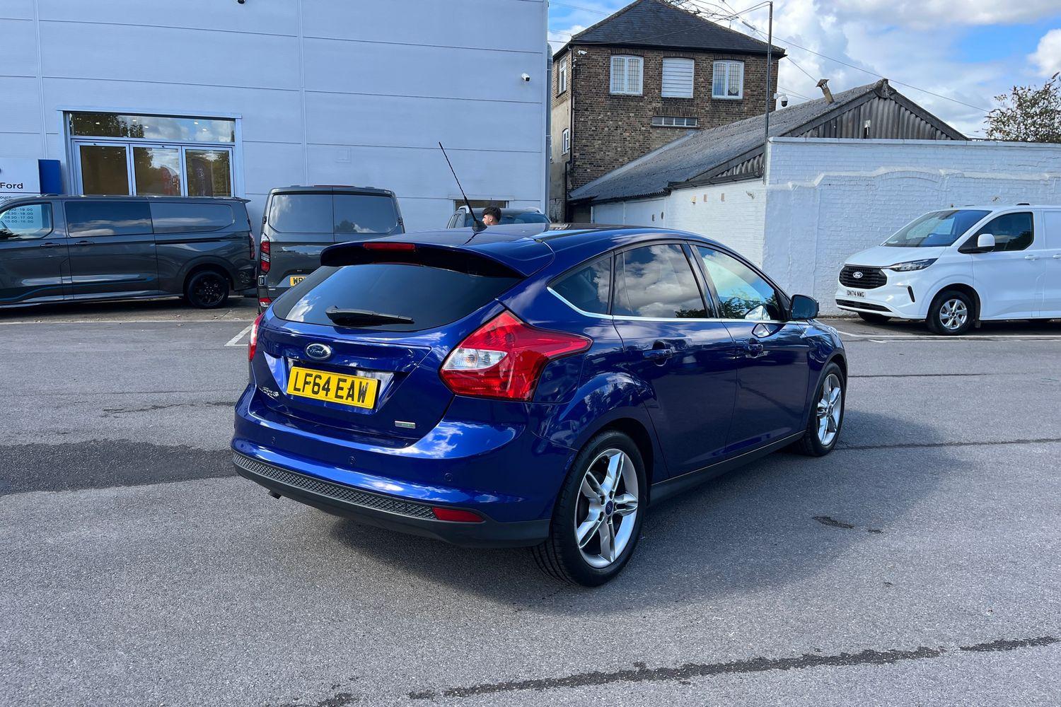 Ford FOCUS Photo 34