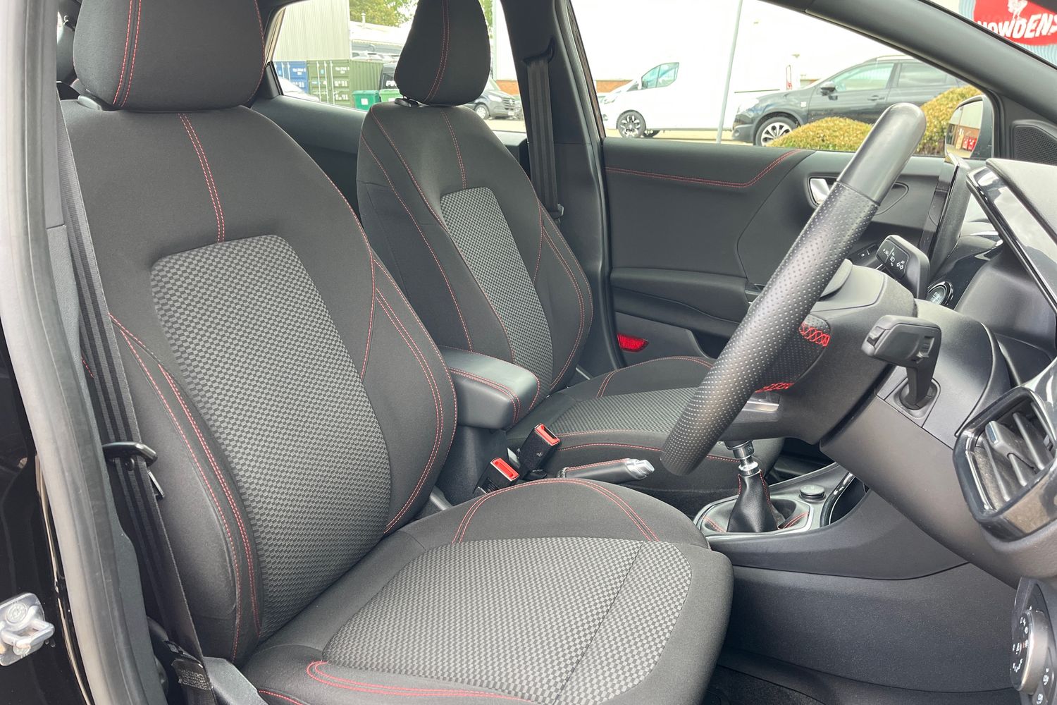 Ford Puma Photo 16