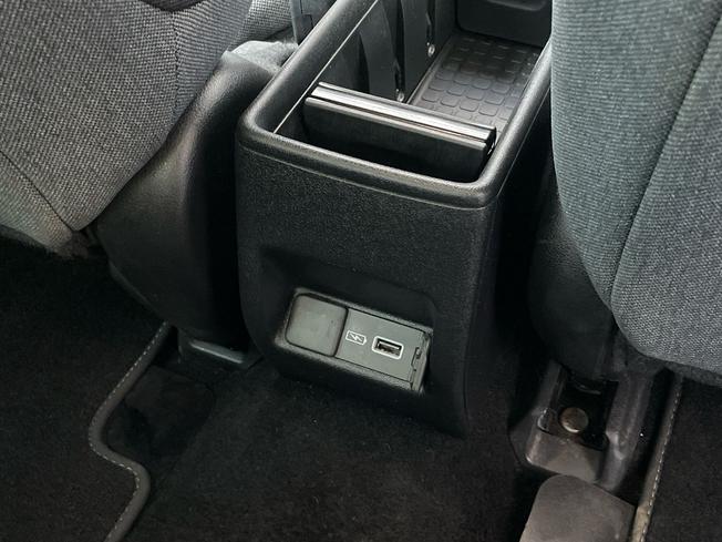 HONDA Honda E Photo 33