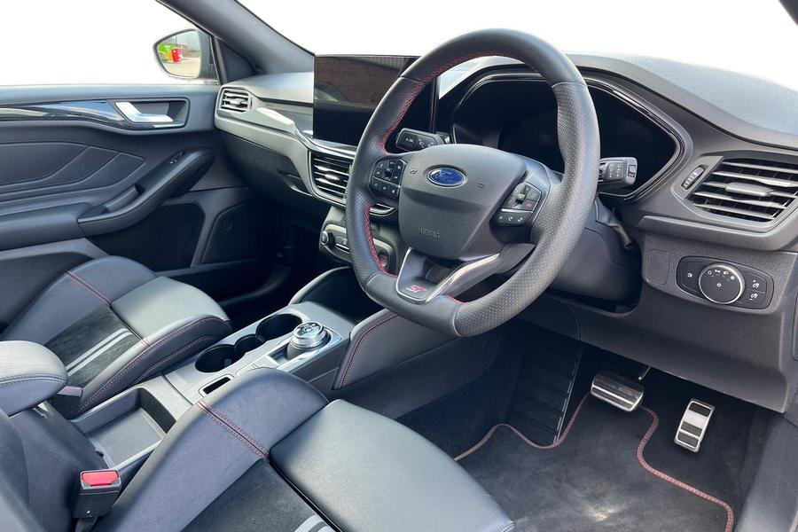 Ford Focus Photo autoimg-f17314e1bc2ff14d0bdfcb93ff948b2bf2f3f079.jpg