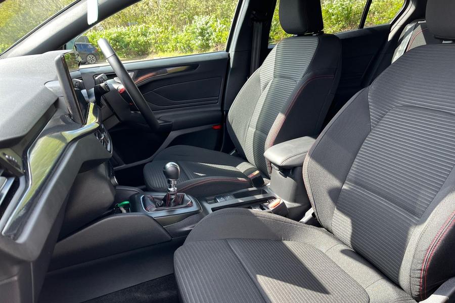 Ford FOCUS Photo autoimg-f1752b004f6c220774df82b5b4d37ccdac479826.jpg