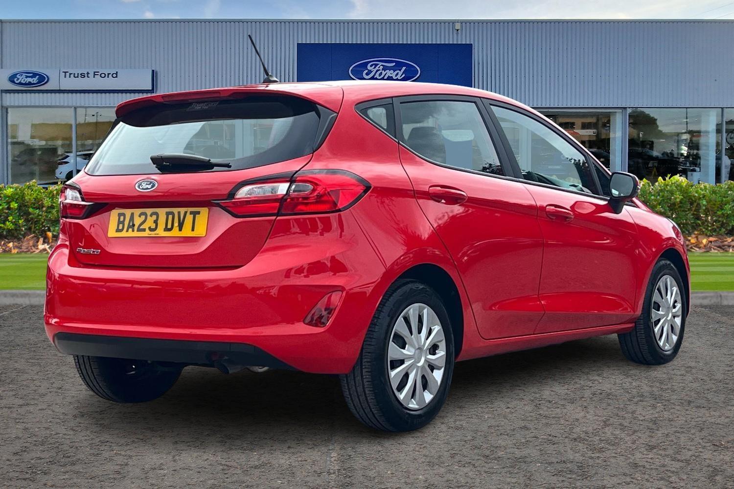 Ford Fiesta Photo 3