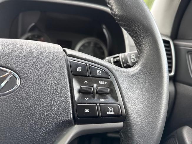 HYUNDAI Tucson Photo 17