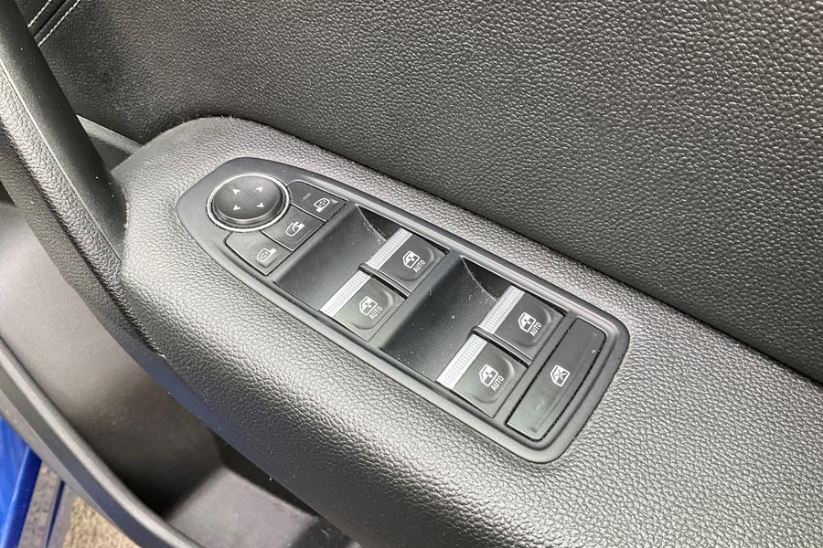 Renault CAPTUR Photo autoimg-f17a32f577f012d636657b3e09c6c820ff44bacb.jpg