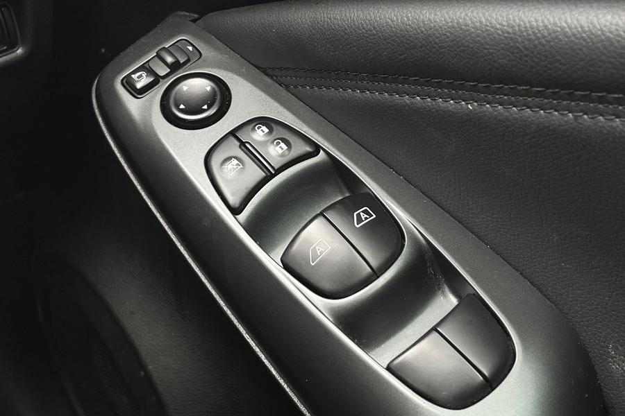 Nissan Juke Photo autoimg-f17b0968116ae46e9f6d7b0a9c95ddedc79a498a.jpg