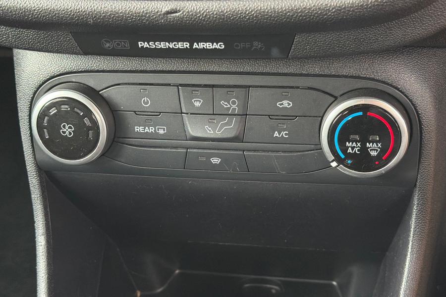Ford Fiesta Photo autoimg-f17d2f8a21aebe10ec05e241d3ee9f13dd515cf5.jpg