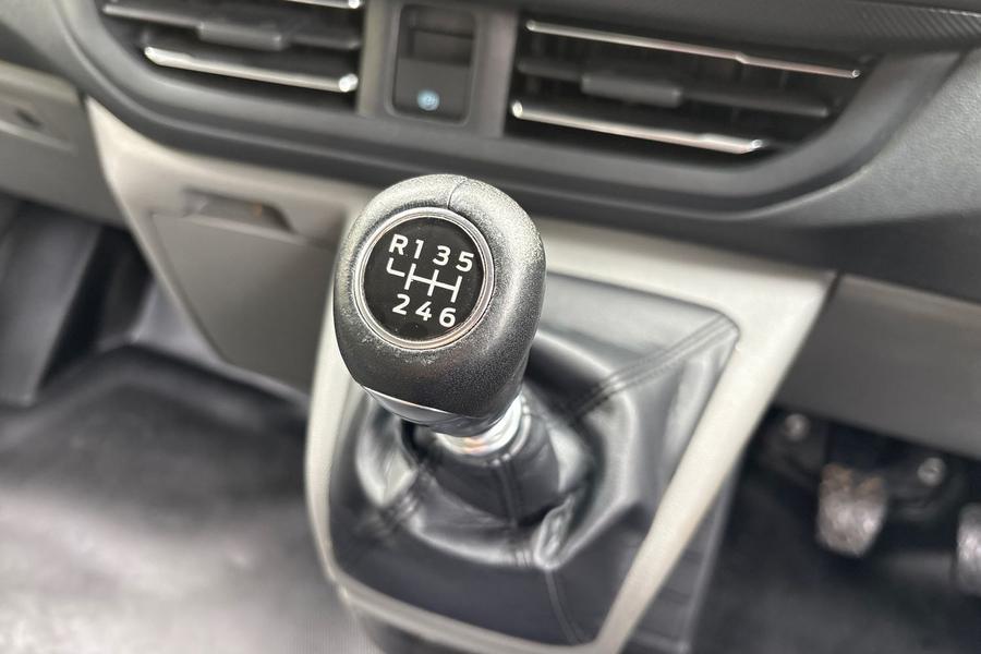 Ford TRANSIT CUSTOM Photo autoimg-f1804b1c11eafa74f637b31a573df1b07f65a560.jpg