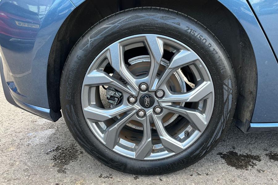 Ford FOCUS Photo autoimg-f1812aac210b8bd575f50c38cfccea1ede66d675.jpg