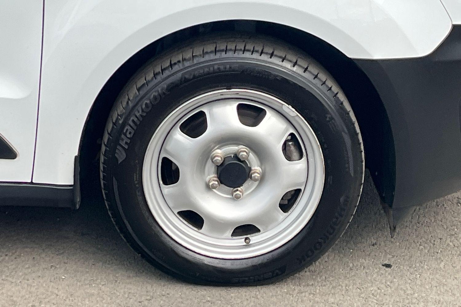 Ford TRANSIT CONNECT Photo 38