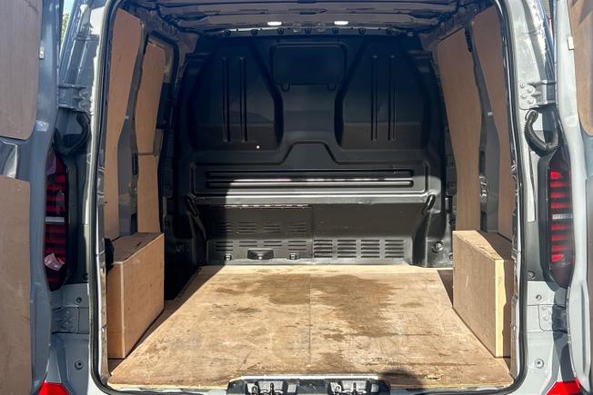 VOLKSWAGEN Transporter Photo 12