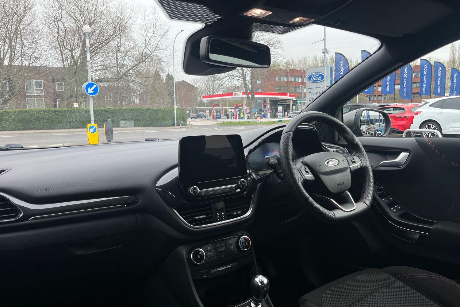 Ford PUMA Photo 17