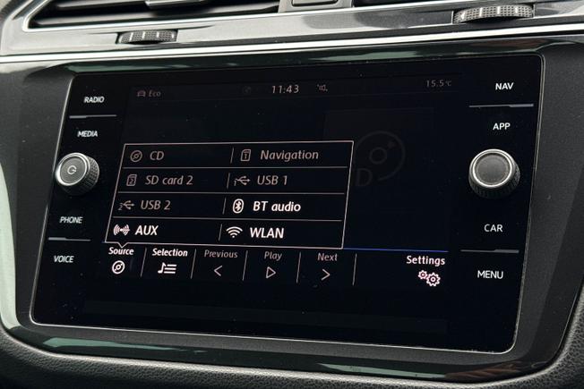 VOLKSWAGEN Tiguan Photo 38