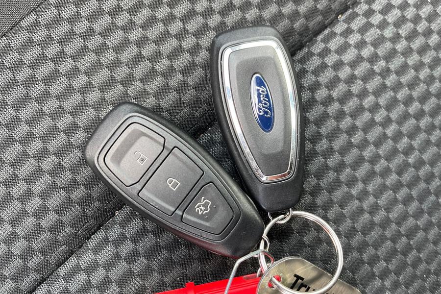 Ford PUMA Photo autoimg-f1903ac69f8a207f34e58a622aad5c83112d8a0a.jpg