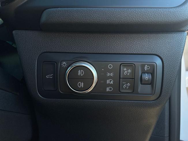 FORD Kuga Photo 31
