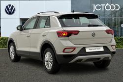 Volkswagen T-Roc Photo 3