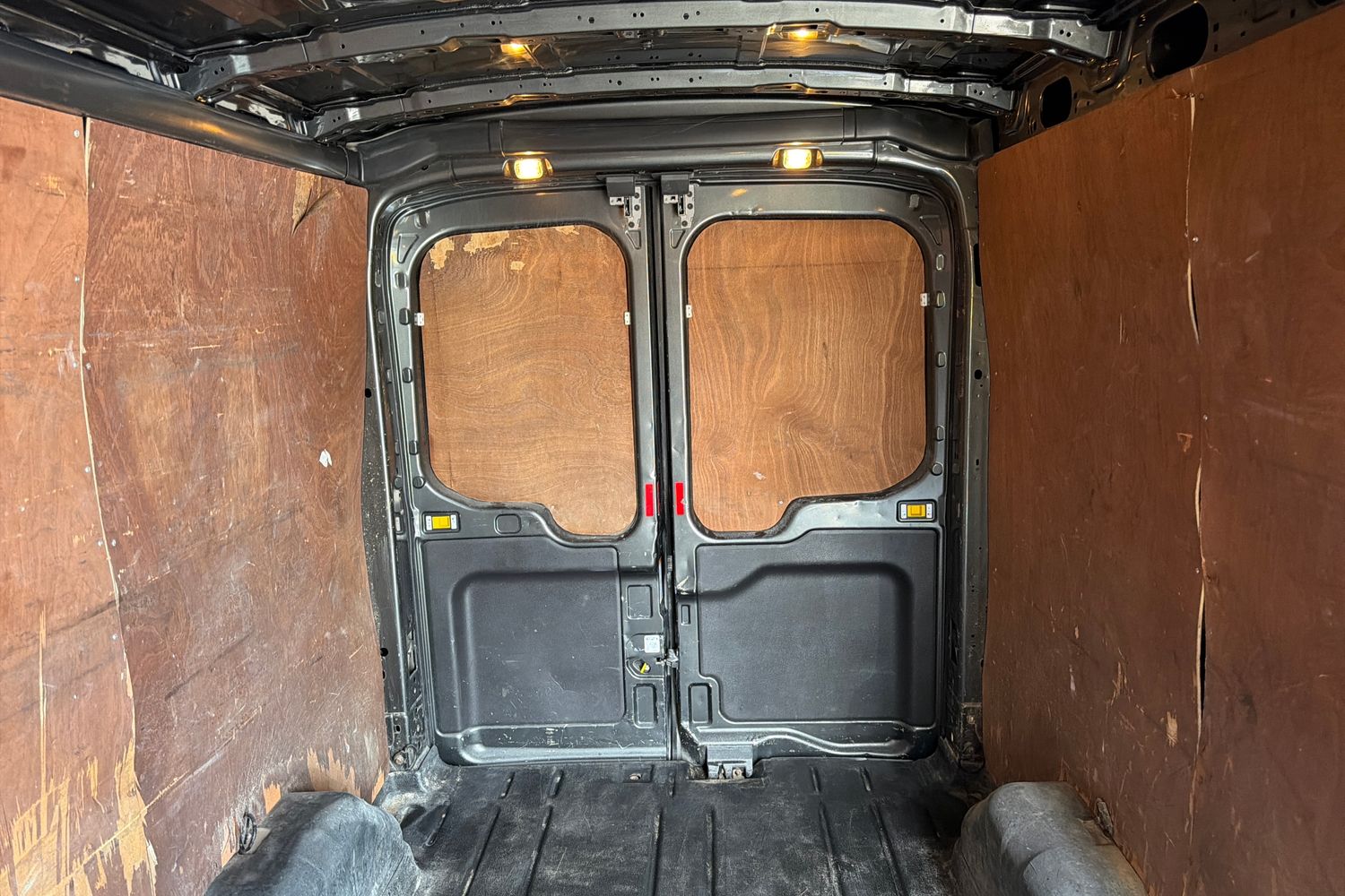 Ford Transit Photo 3