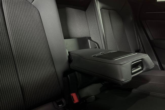 AUDI Q3 Photo 30