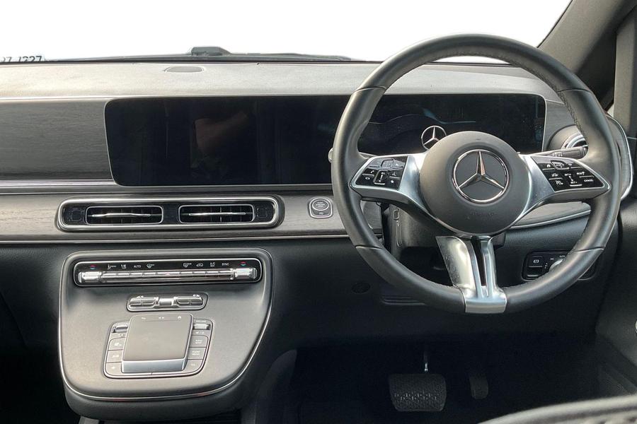 Mercedes-Benz V CLASS Photo autoimg-f19da3087fbb4668276f9cfeeacdc7da55bd968d.jpg