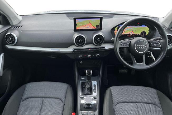 Audi Q2 Photo 10