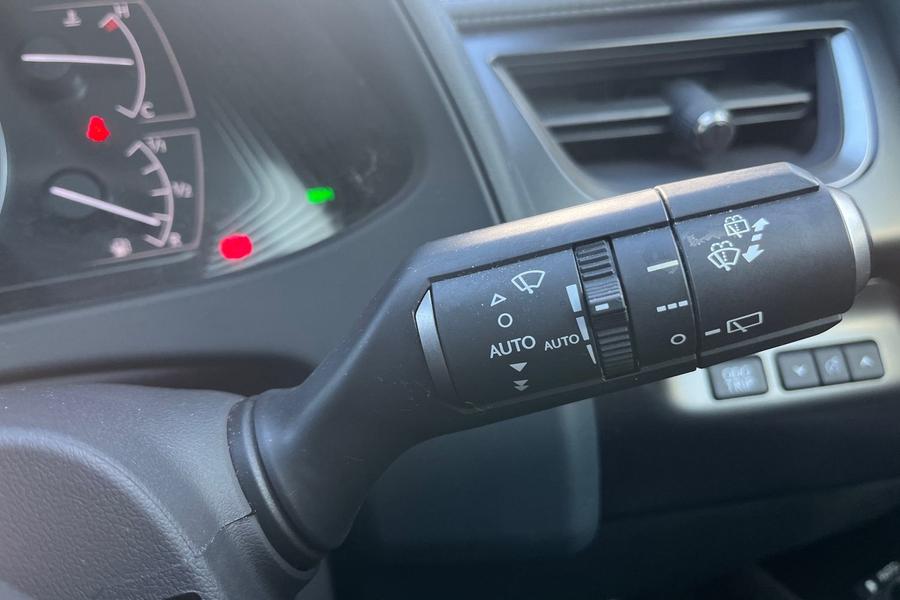 Lexus UX Photo autoimg-f1a208e8275dc1337276f122b4939217ba0c2ef8.jpg